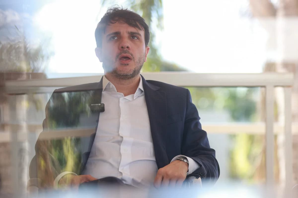 Documento associa perfil neonazista ao MBL em inquérito