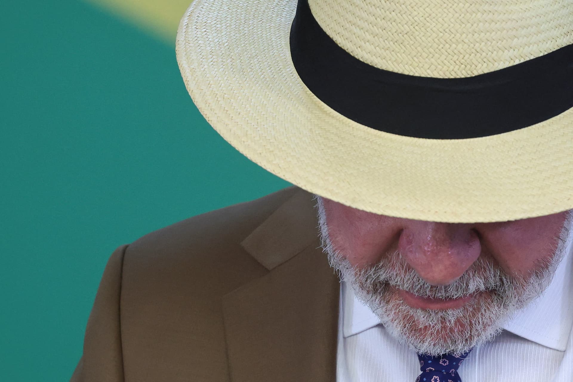 Rejeição a Lula sobe 4 pontos e supera em 9 a aprovação
