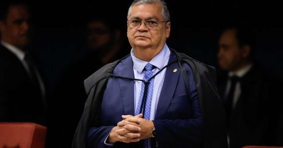 Dino alerta Mendonça em decisão sobre o comando da PF