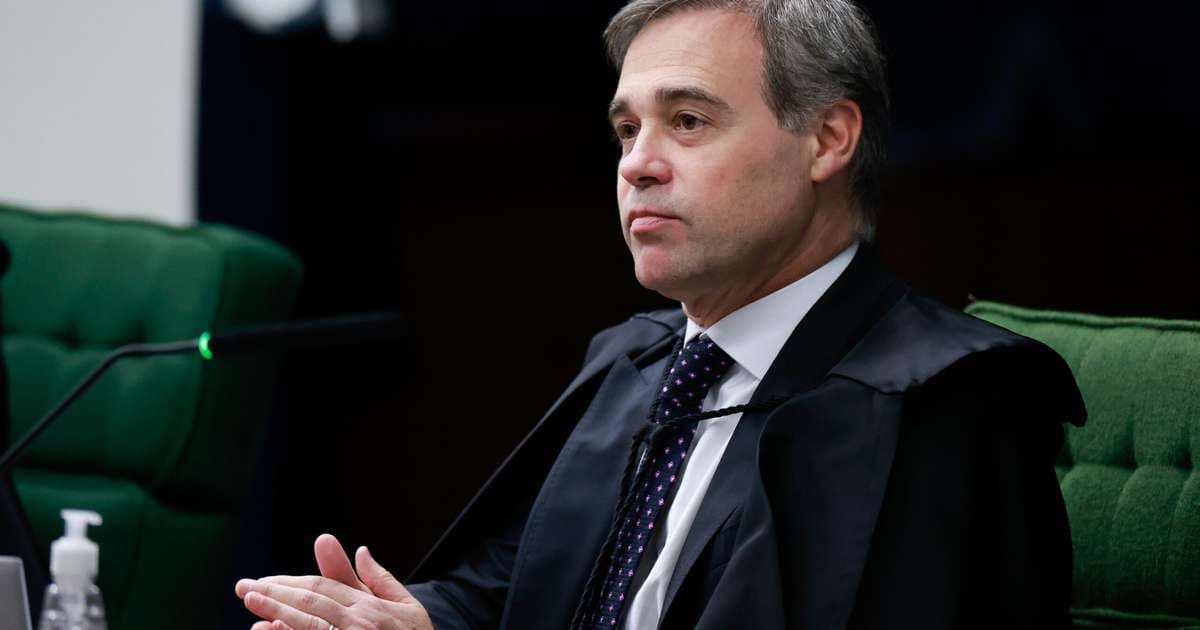 Mendonça afasta chefe da PF e testa limites entre os Poderes