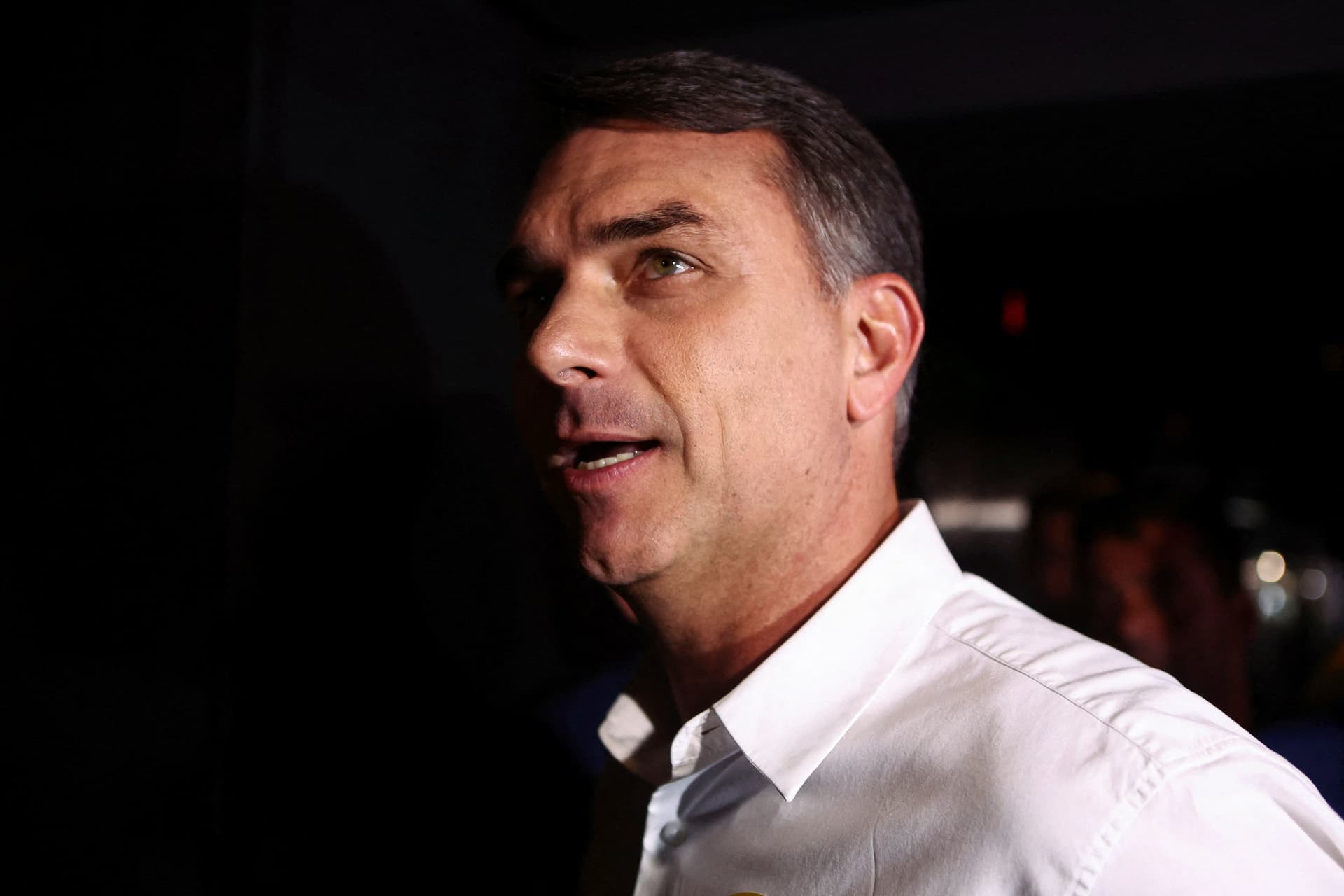 Plano econômico de Flávio não define corte de gastos