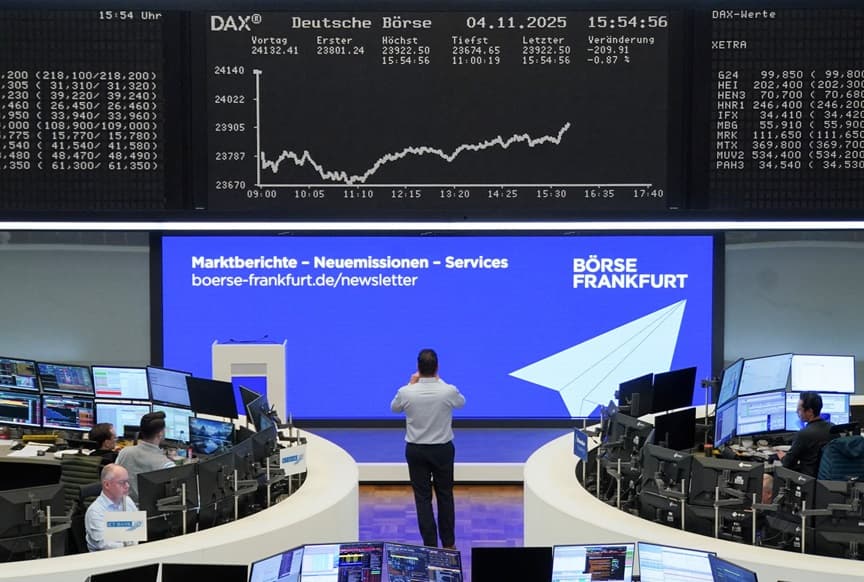 Bolsas europeias sobem com tecnologia e recuo do petróleo