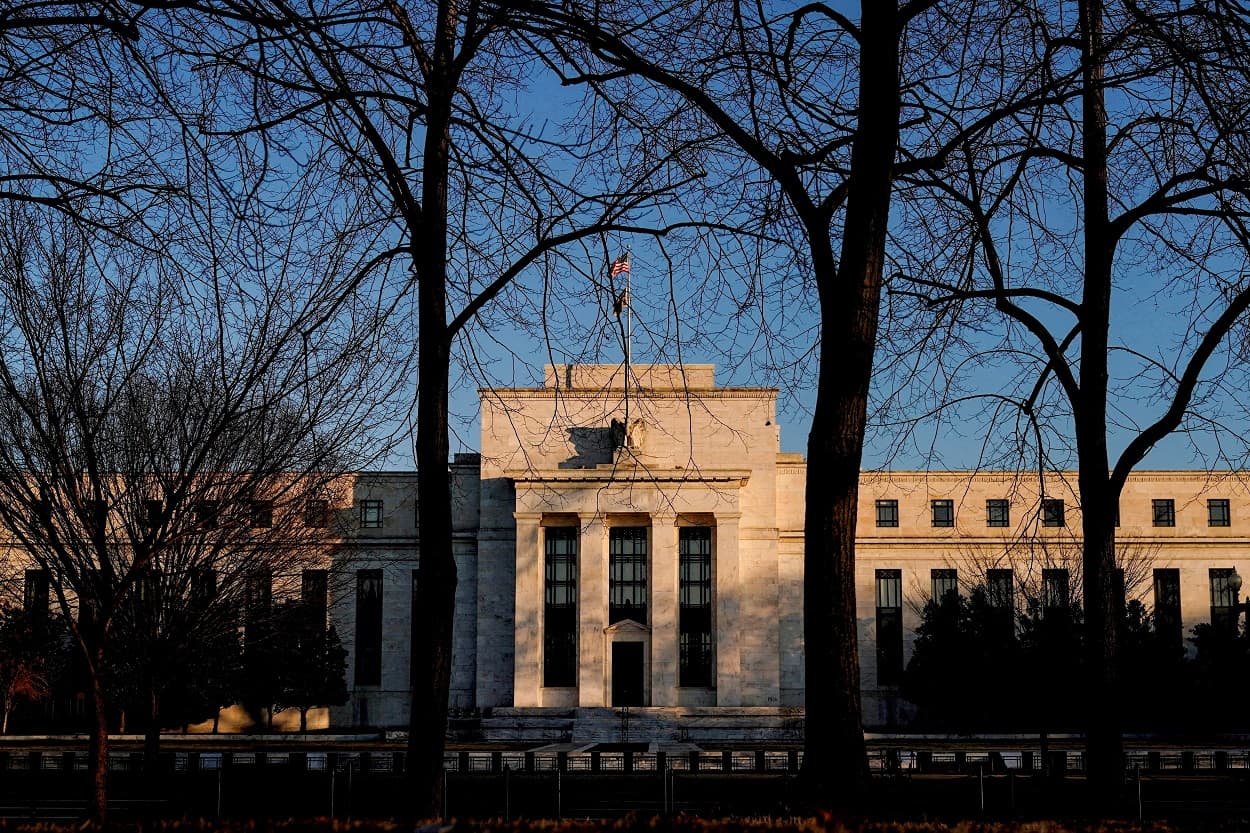 Fed mantém juros, mas mercado aposta em alta em dezembro