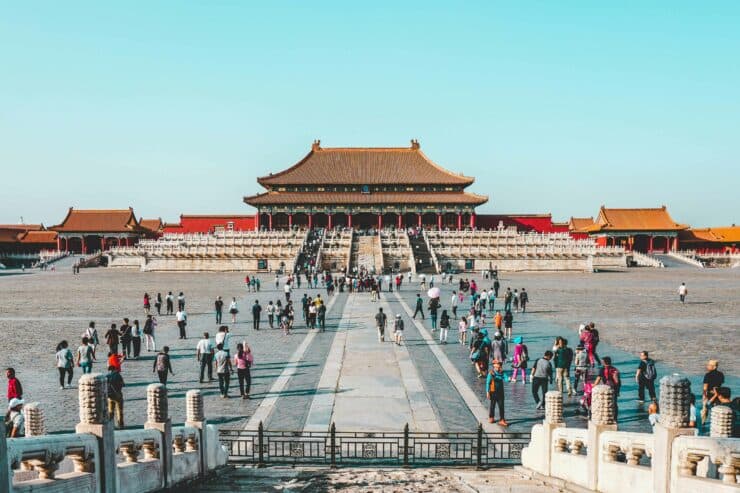 China atrai turistas com visto fácil e reembolso de impostos