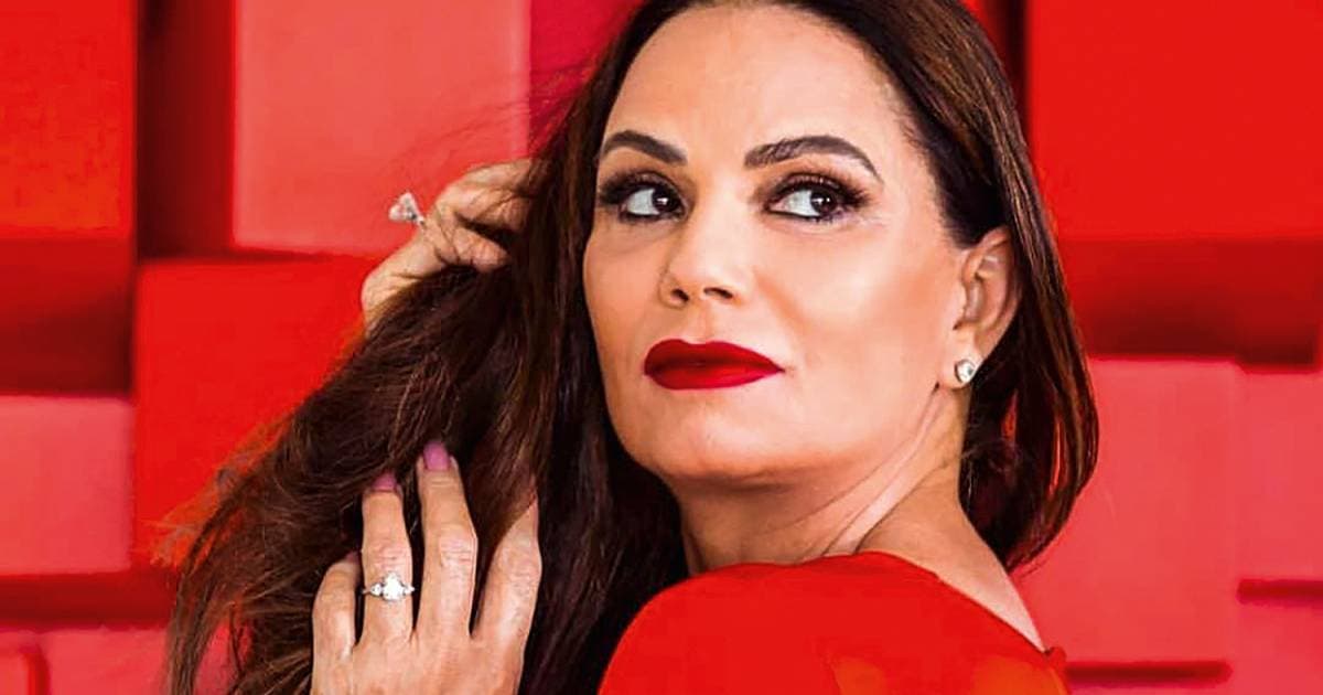 Luiza Brunet elogia família, Rosa Magalhães e Ayrton Senna