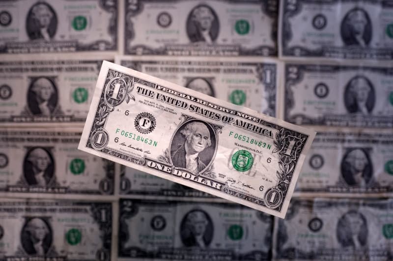 B3 eleva limite de alta do dólar futuro a 8,4% por um dia