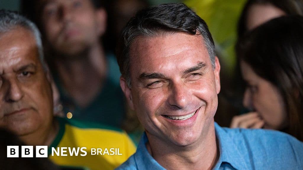 Flávio Bolsonaro lidera 1º turno, mas disputa segue aberta