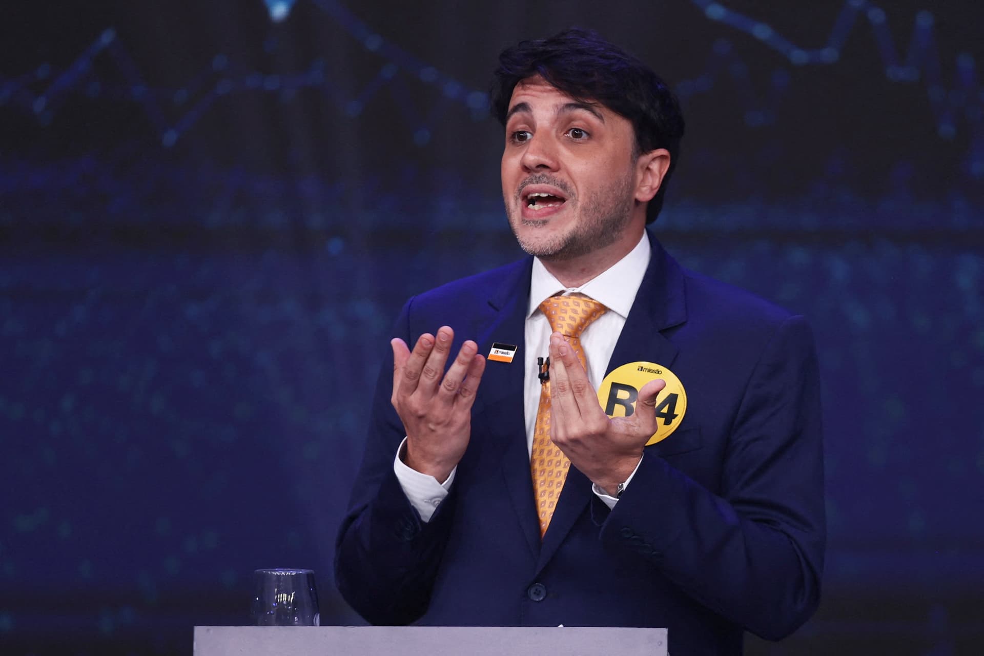 Renan Santos em SC: o cálculo dos 3% e a virada na direita