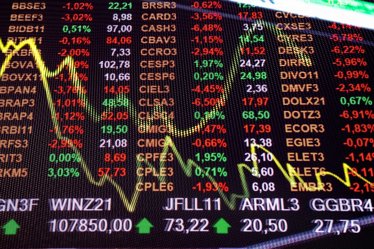 Ibovespa sobe 1,37% e fecha setembro com alta de 5,03%